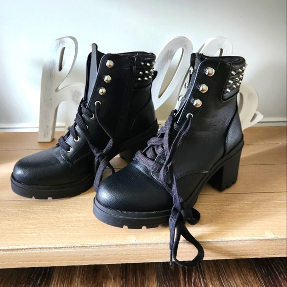 No Boundaries Shoes - No Boundaries Black Studded Chunky Platform Womens Boots Size 10